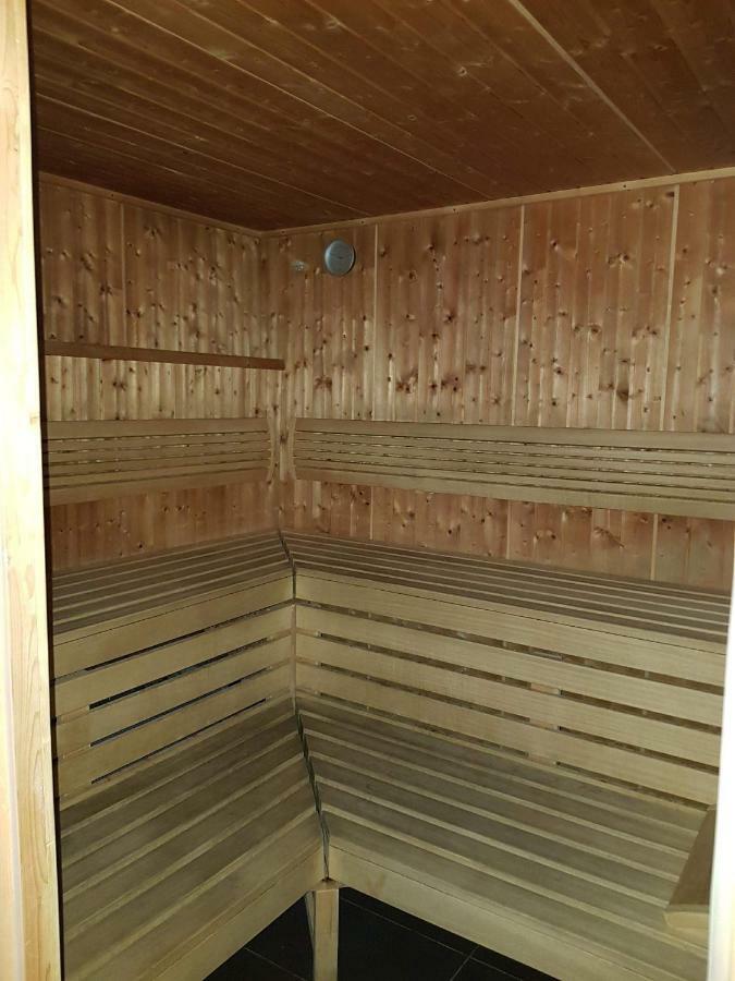 Apartament Pomaranczowy Z Basenem,Sauna-Blisko Morza. Колобжег Экстерьер фото